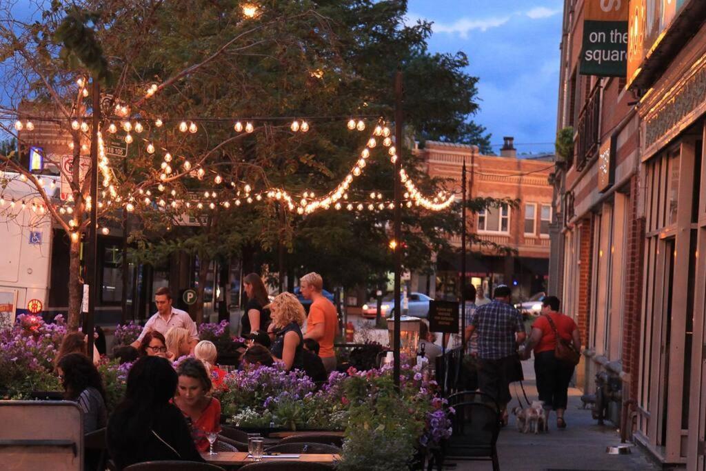 Lovely Logan Square 2-Bedroom In Chicago Exterior photo